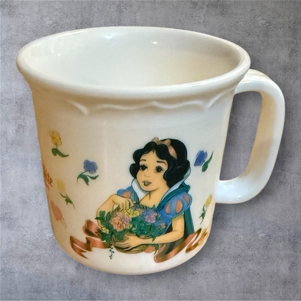 Vintage Disney Snow White Plastic Selandia Children’s Cup